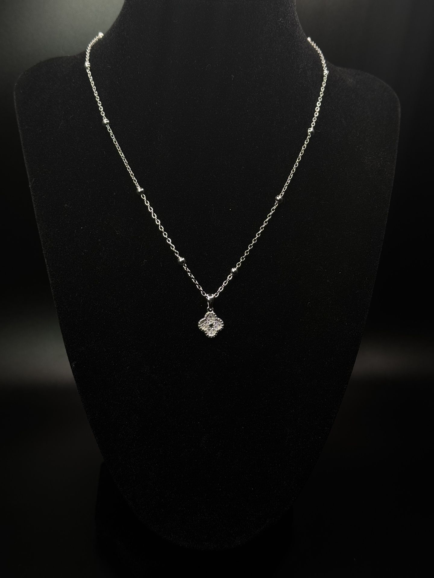 Lab diamond clove pendant WILL TRADE