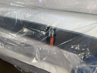 King Tempurpedic Firm Mattress 