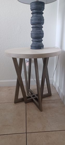 Mesa auxiliar Mona Vale Champagne