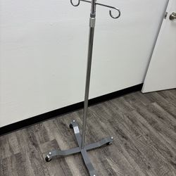 IV Stand