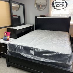 Queen Size Bed Set With Mattresses 