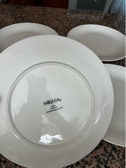 Dinner plates