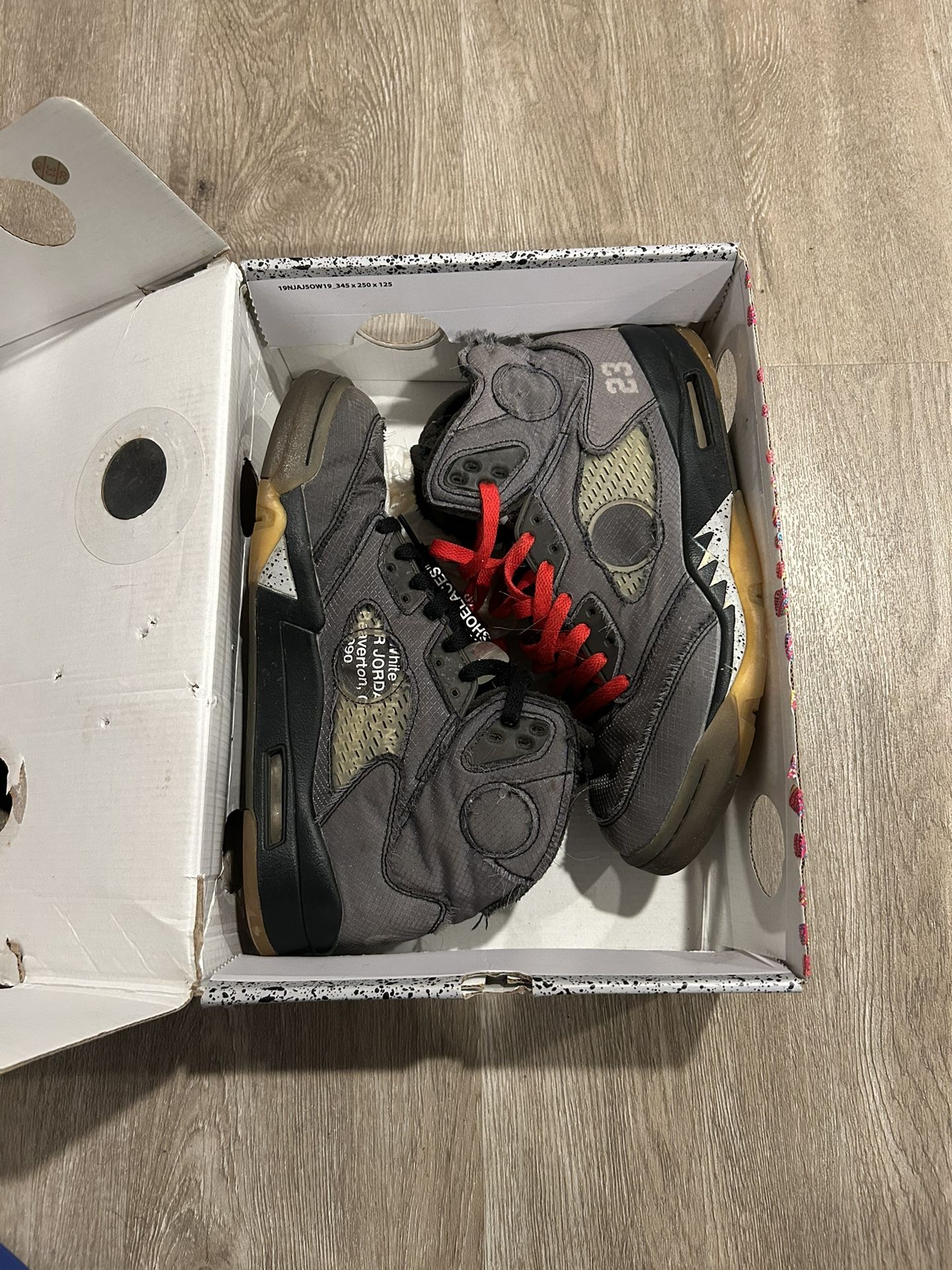 Air Jordan Off-White Muslin 5 Size 10