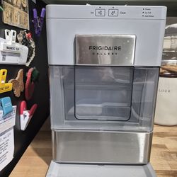 Frigidaire Gallery Ice Maker