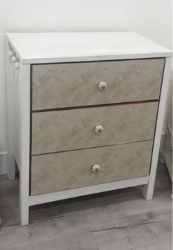 Dresser