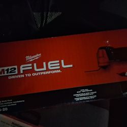 Milwaukee Multi Tool M12 Fuel