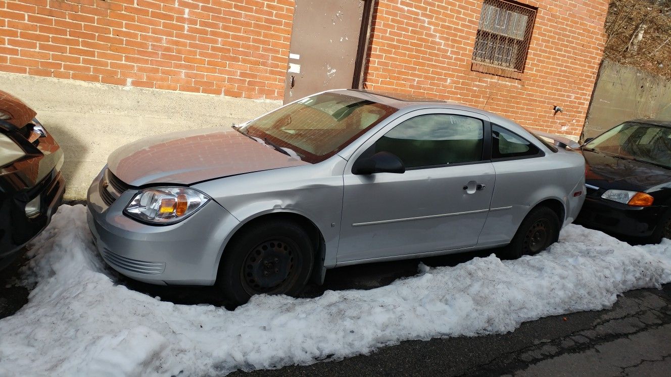 2006 chevy cobalt 2dr parting out "ONLY"!!!