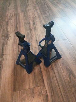 Duralast 2-ton jack stand, $20