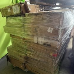 Pallet Wholesale – Metal Cabinets, Lockers– High Profit Potential