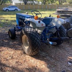 Used F1900 Ford Tractor With 947 Hours 