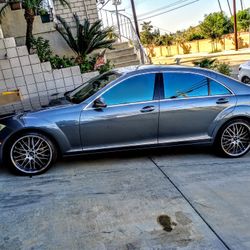 2009 Mercedes S550 4 Matic. Jus Paid Registration And Fully Serviced Including Brakes. 5500$