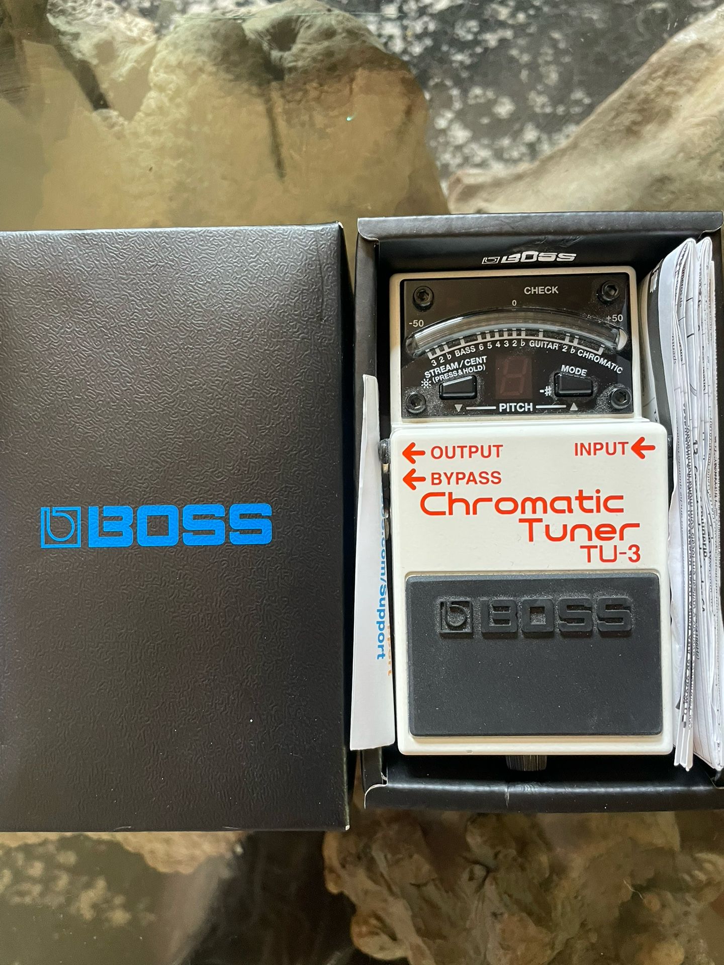 Boss TU-3 chromatic tuner
