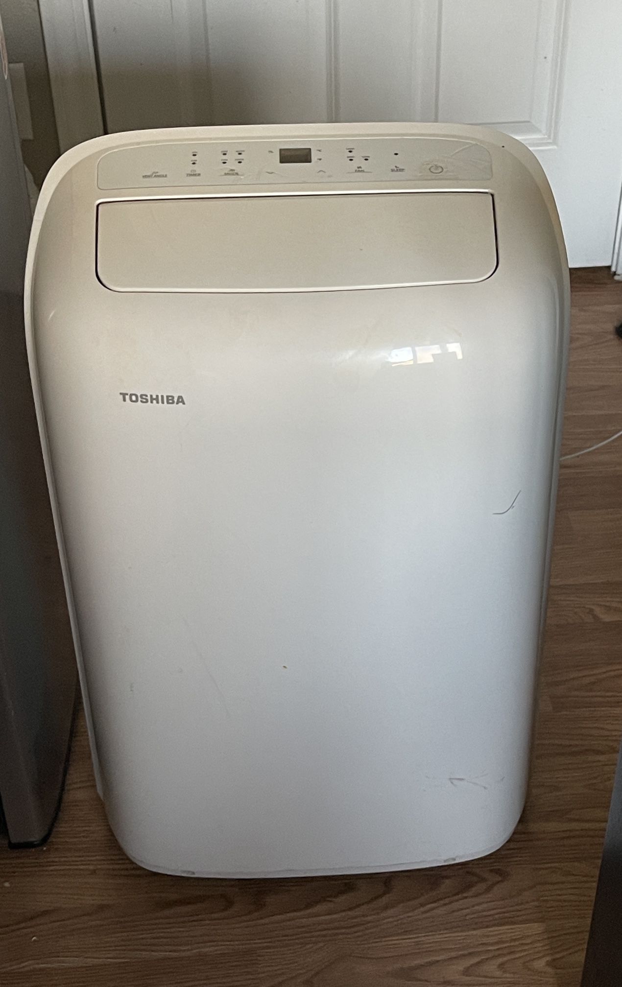 Toshiba 10,000 BTU Portable Air Conditioner – Works Great!
