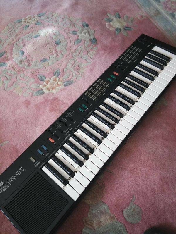Yamaha PSR11 Keyboard for Sale in WA OfferUp