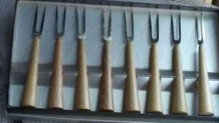 Corn or horsdeuves holders