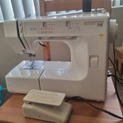 KENMORE  SEWING  MACH INE 