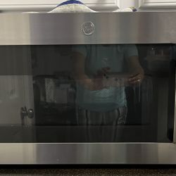 Microwave Oven