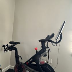 Peloton Bike + mat + Weights