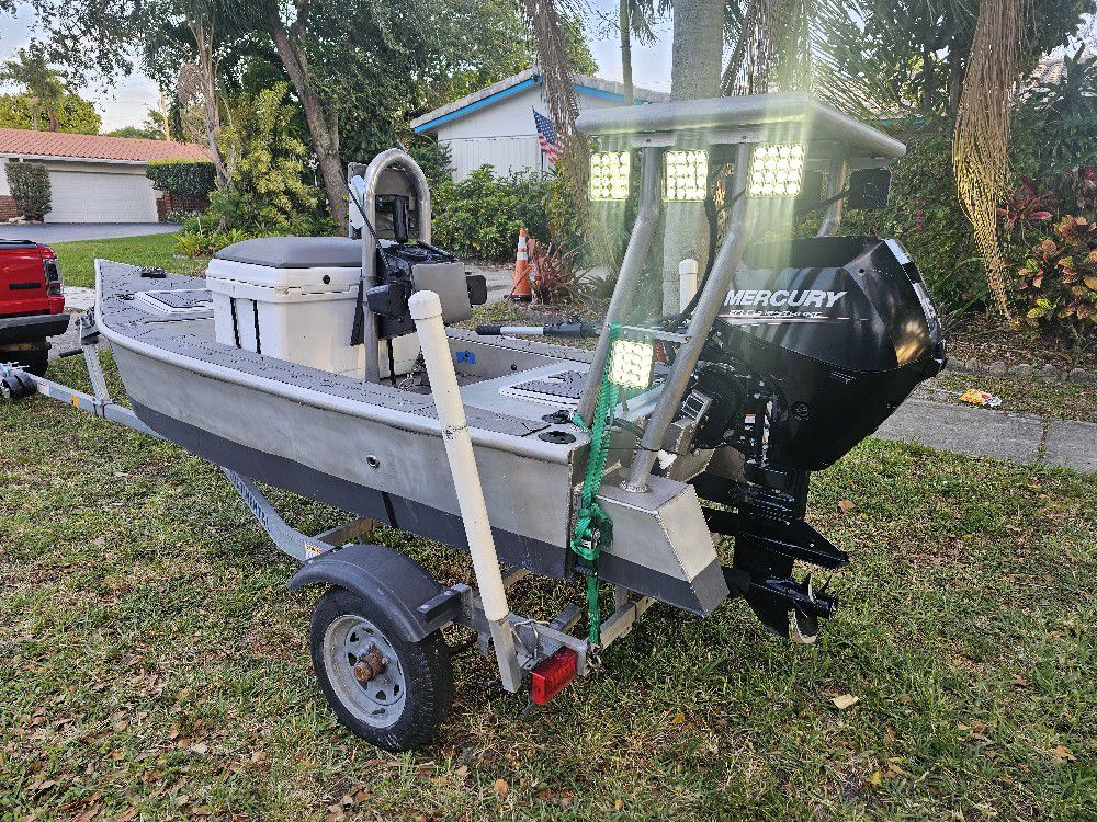 Trade 13 X48 Aluminum  Skiff 15 Hp Motor Fishing Boat  Fish Finder  Cooler