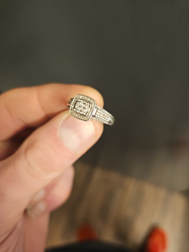 Engagement Ring - Size 9 - Silver With Lots Of Real Diamonds