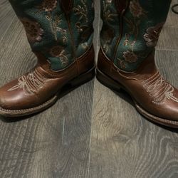 Free Tanner Mark Boots