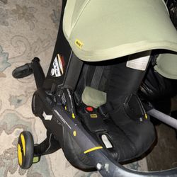 Doona car seat Sage Green