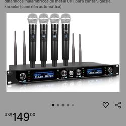 4 Wireless Microphone With Receiver New