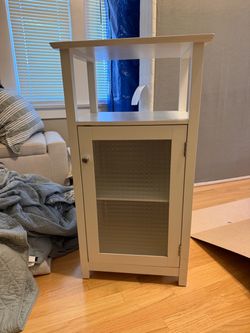 Bathroom cabinet storage