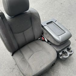 silverado passenger seat and jumpseat 