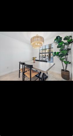 Dining Table & Chairs