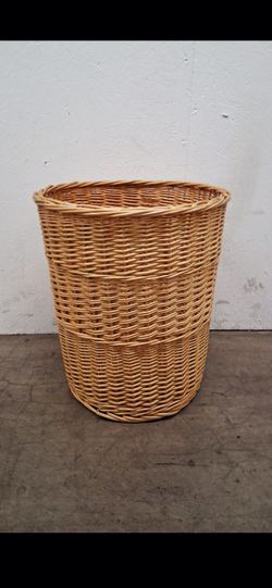 Moving Sale big basket pickup 3-8:30 pm rainbow/charleston cash only