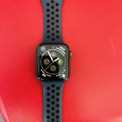 Apple Watch Series 4