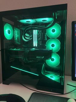 Custom Gaming PC with RTX GPU and Liquid Cooling