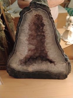 QUART CRYSTAL GEODE 10+ LBS