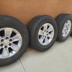 17" CHEVY WHEELS with Dunlop Tires 80%%