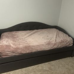 Twin Daybed With Trundle 