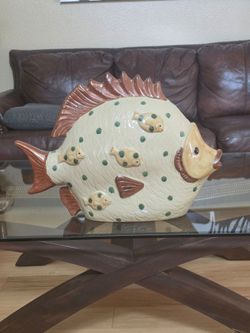 Ceramic Tropical Display Fish. (2 feet Long & 16 inches Tall).
