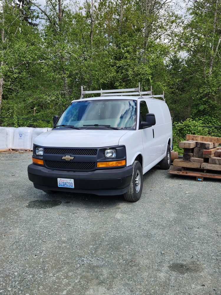 2017 Chevrolet Express 2500