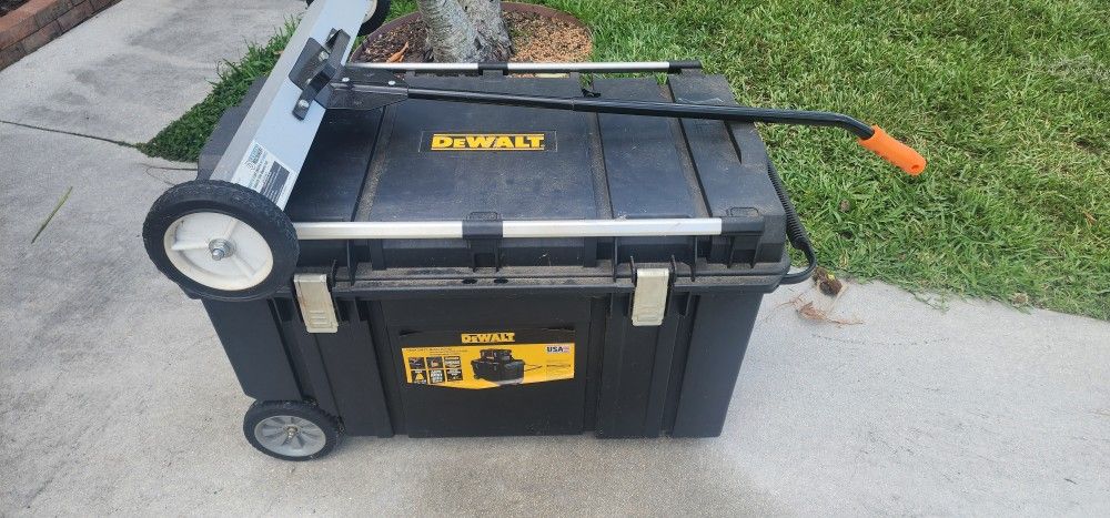 Dewalt Tool Box
