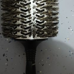 Jilbere Ceramic Jambo Hair Brush . $17obo. 