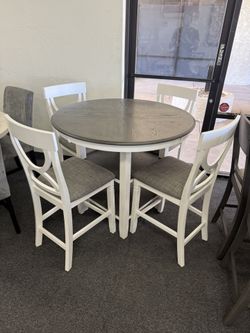 Dining Table With 4 Stools 