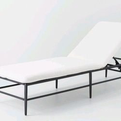 Armless Chaise Lounge ** SPECIAL PRICE**