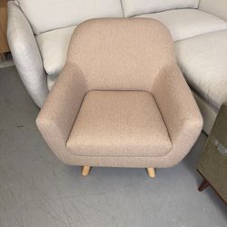 Article "Gabriola" 34" Lounge Chair