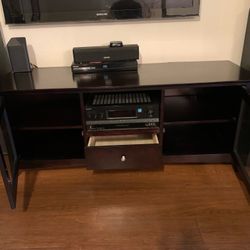 Media Console 
