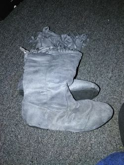 Girls boots size 13