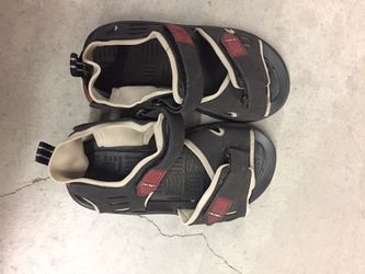 Sandals boy size 12 youth