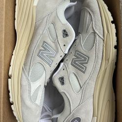 New Balance 991v2 Wind Chime Men’s Size 10 