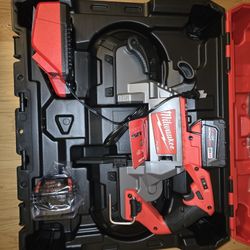 Milwaukee Bandsaw