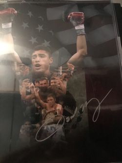 Oscar De La Hoya Signed 16x20