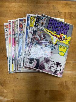 Alpha Flight Marvel Comics Lot 21 front/back comics total